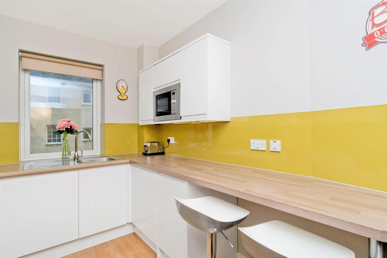 Charming Old Town 2 Bed Apt, 2Mins From Royal Mile Edinburgh Bagian luar foto