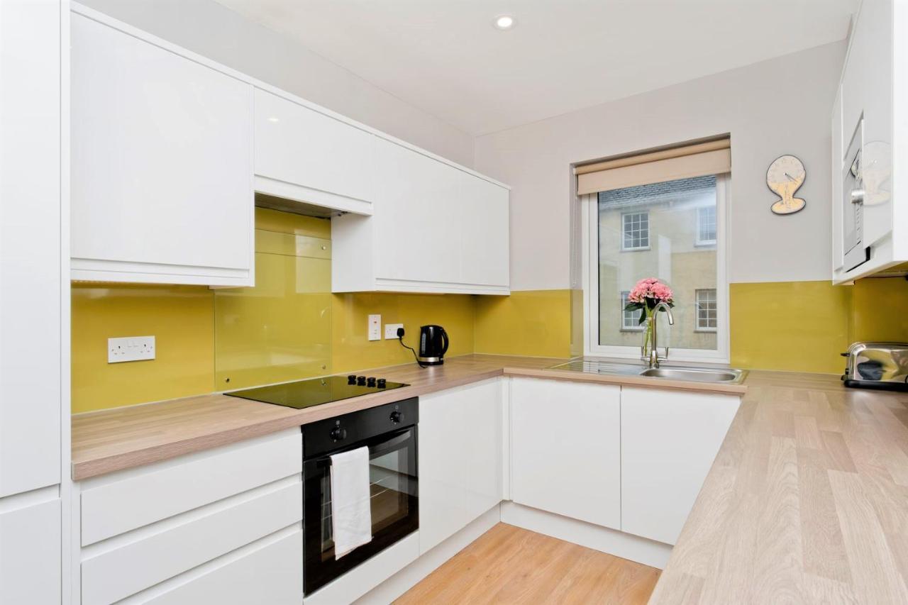 Charming Old Town 2 Bed Apt, 2Mins From Royal Mile Edinburgh Bagian luar foto