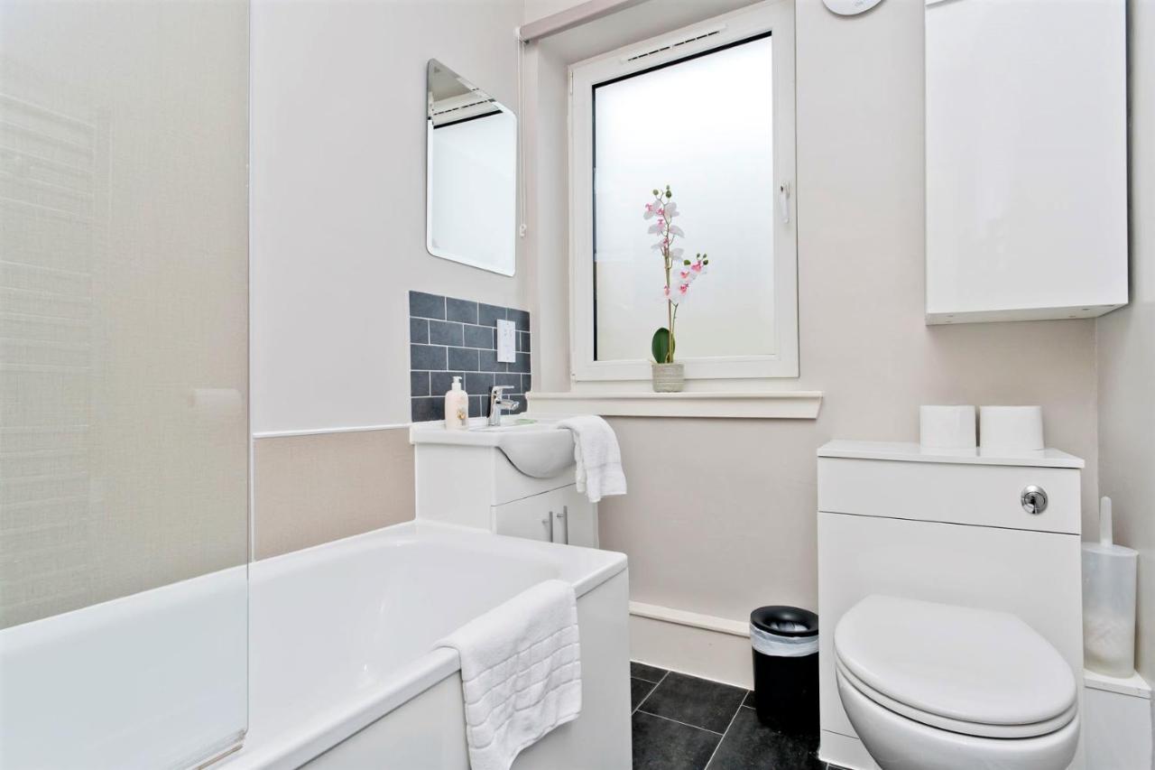 Charming Old Town 2 Bed Apt, 2Mins From Royal Mile Edinburgh Bagian luar foto