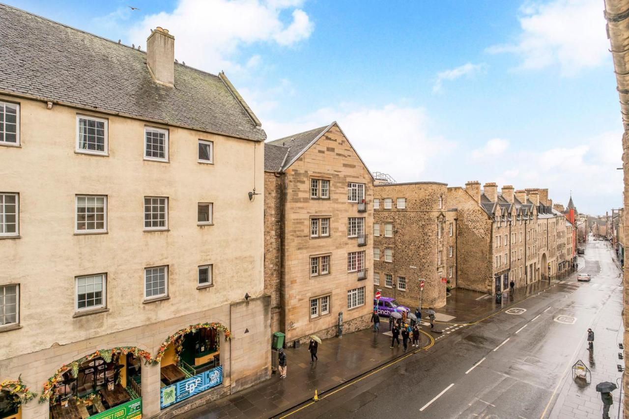 Charming Old Town 2 Bed Apt, 2Mins From Royal Mile Edinburgh Bagian luar foto