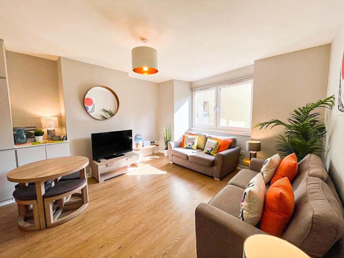 Charming Old Town 2 Bed Apt, 2Mins From Royal Mile Edinburgh Bagian luar foto