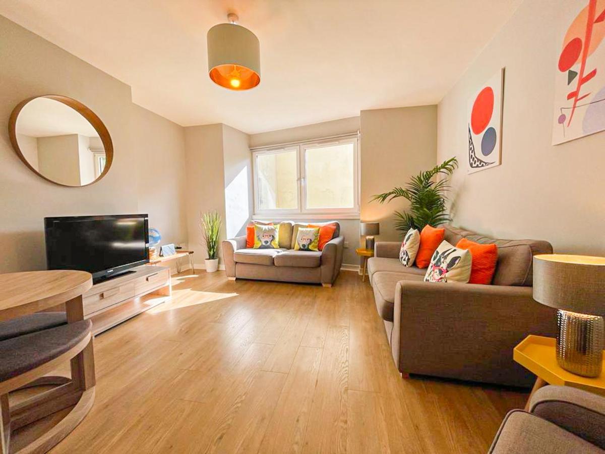 Charming Old Town 2 Bed Apt, 2Mins From Royal Mile Edinburgh Bagian luar foto